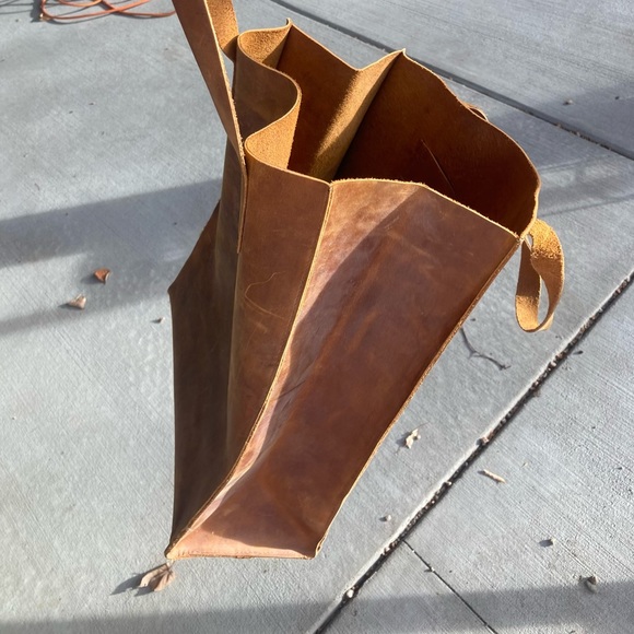 YAYAS Leather Travel Shoulder Tote - Handbag For Men & Women. HandMade - Picture 10 of 12